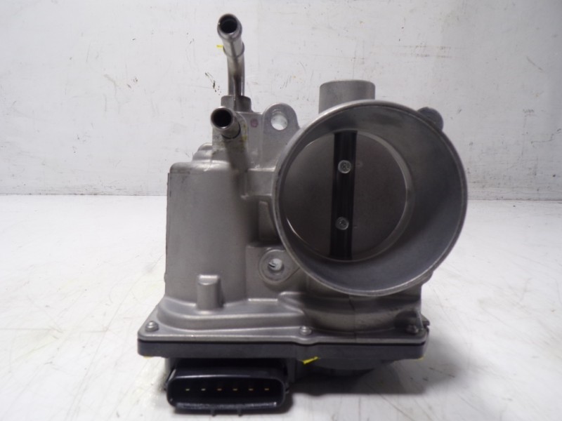 Recambio de caja mariposa para lexus nx 300h 2wd referencia OEM IAM 2203036020 2203036020 