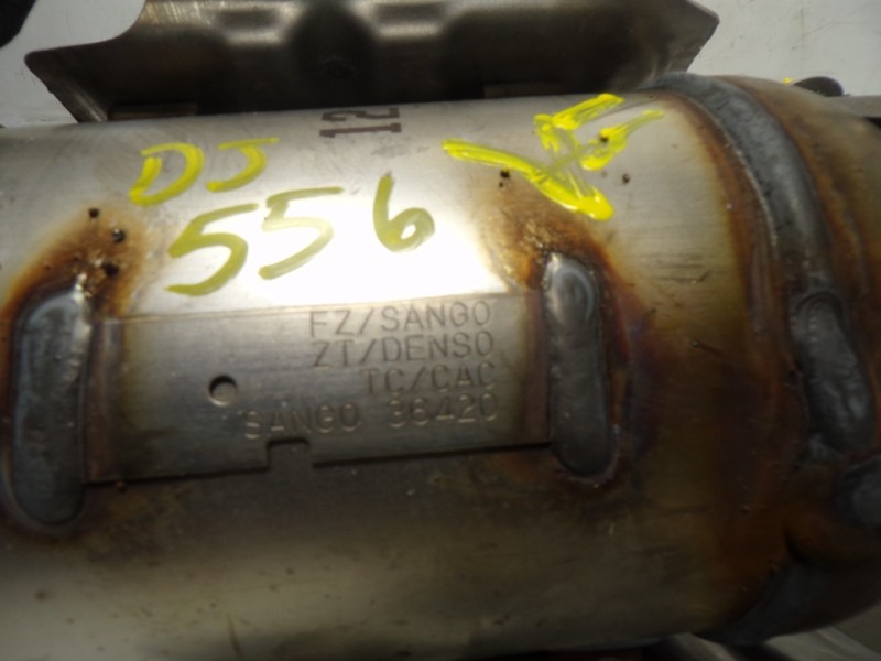 Recambio de catalizador para lexus nx 300h 2wd referencia OEM IAM 2505136420 36420 