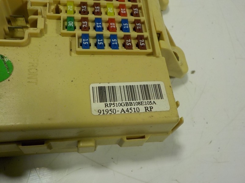 Recambio de caja reles / fusibles para kia carens ( ) 1.7 crdi cat referencia OEM IAM 91950A4510 91950A4510 