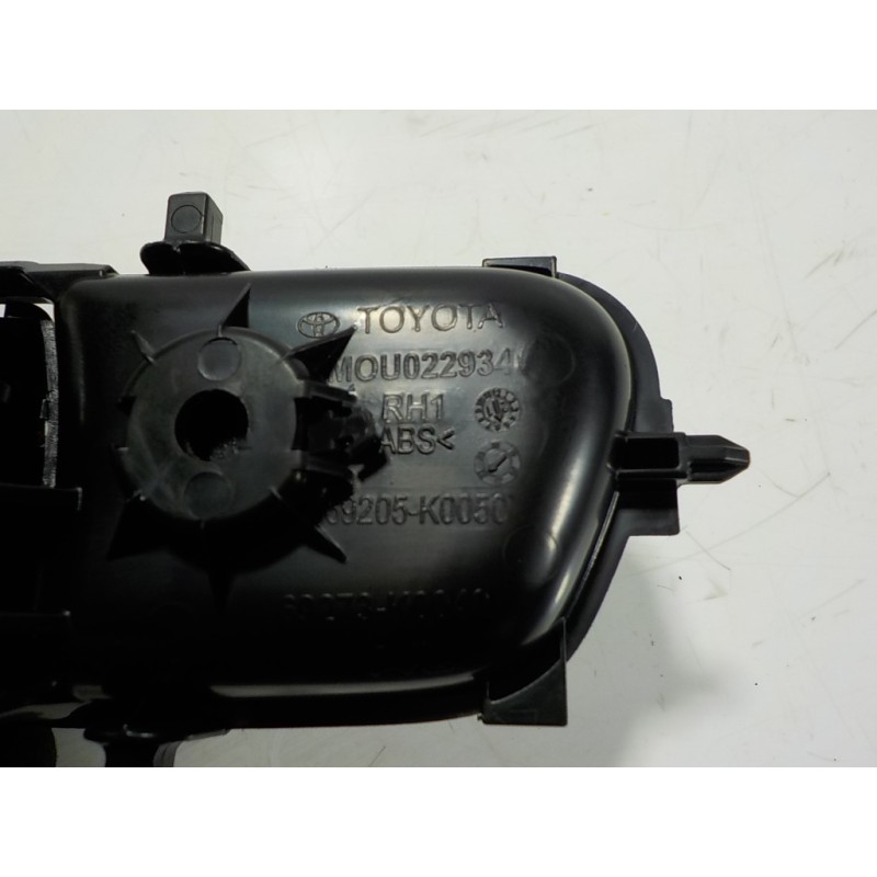 Recambio de maneta interior trasera derecha para toyota yaris 1.5 vvti hev referencia OEM IAM 69205K0050C1 69205K0050 