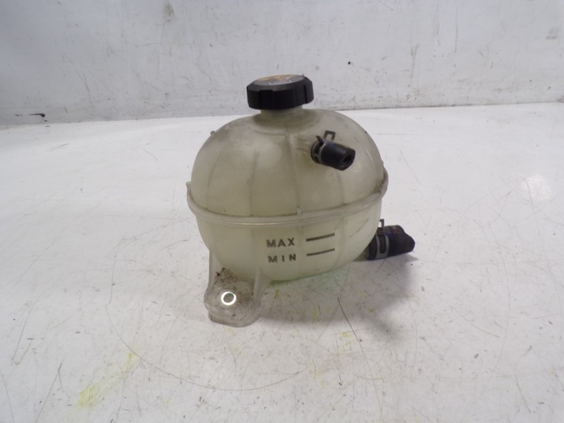 Recambio de deposito expansion para hyundai tucson essence bluedrive 2wd referencia OEM IAM 25431D3500  