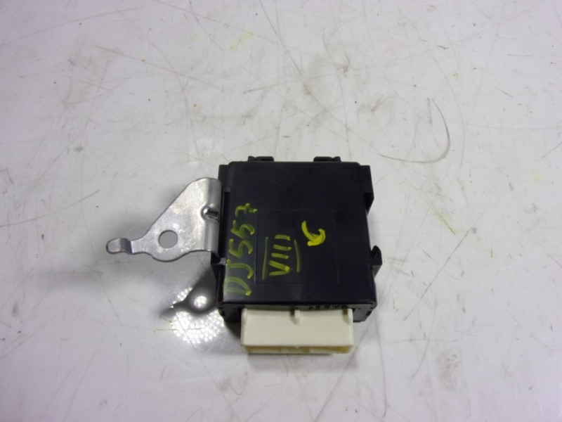 Recambio de modulo electronico para toyota c-hr 132 kw referencia OEM IAM 85940F4010 85940F4010 4230003010