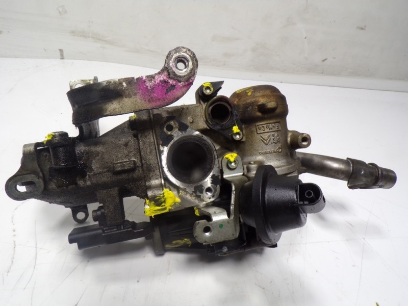 Recambio de valvula egr para ford c-max 1.6 tdci cat referencia OEM IAM 1702178 50563908 