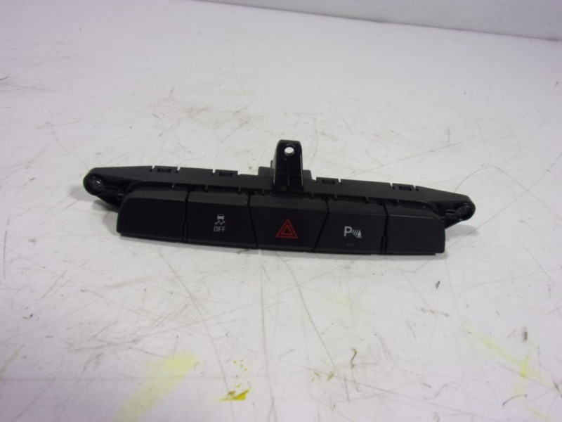 Recambio de warning para opel insignia berlina 2.0 cdti cat referencia OEM IAM 23177688  