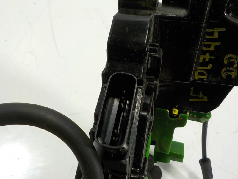 Recambio de cerradura puerta delantera derecha para kia carens ( ) 1.7 crdi cat referencia OEM IAM 81320A4010 81320A4010 