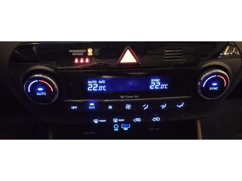Recambio de mando climatizador para hyundai tucson essence bluedrive 2wd referencia OEM IAM 97250D7210TRY 97250D7210 