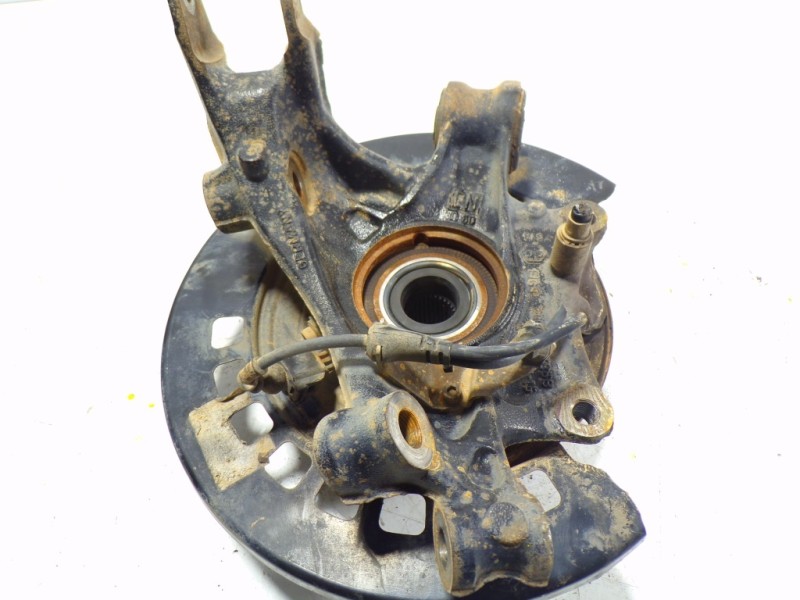 Recambio de mangueta trasera derecha para volkswagen touareg (7l6) 3.0 v6 tdi dpf referencia OEM IAM 7L0505436B  