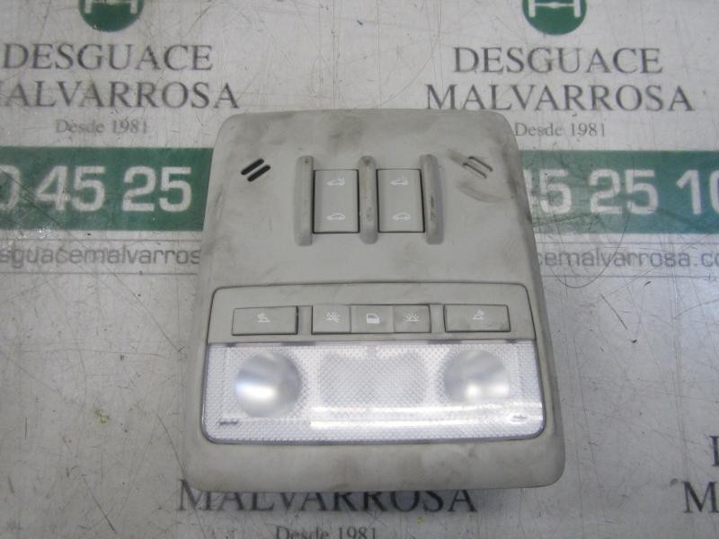 Recambio de piloto interior para opel mokka x selective start/stop referencia OEM IAM 42424660  