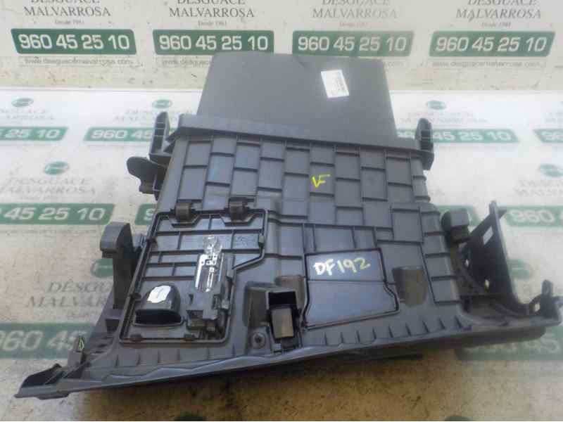 Recambio de guantera para renault megane iii berlina 5 p 1.2 16v referencia OEM IAM   