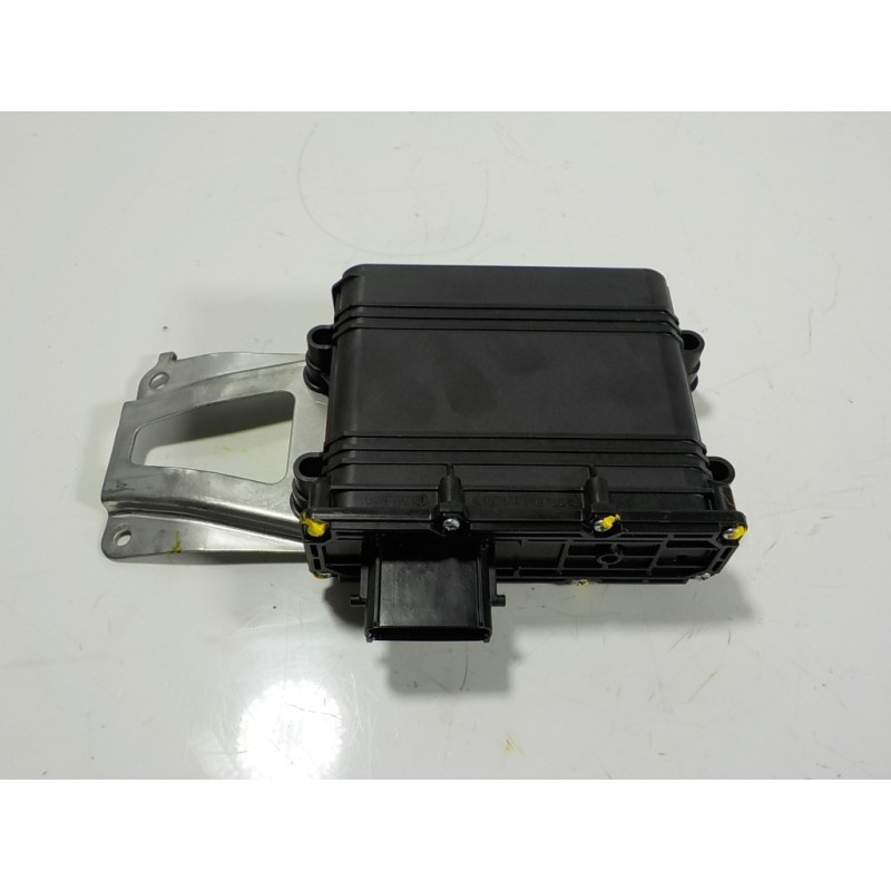 Recambio de modulo electronico para toyota yaris 1.5 vvti hev referencia OEM IAM 89680K0010 89680K0010 