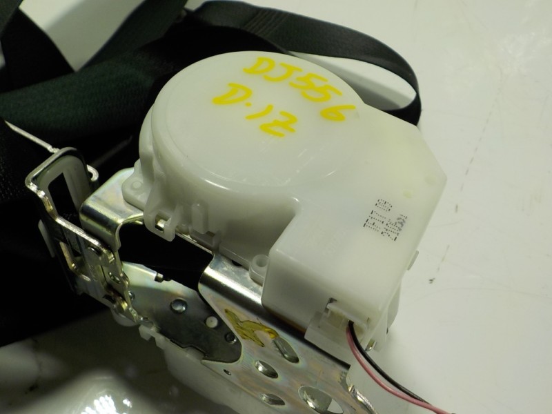 Recambio de cinturon seguridad delantero izquierdo para lexus nx 300h 2wd referencia OEM IAM 7322078040C2  