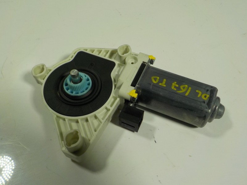 Recambio de motor elevalunas trasero derecho para volkswagen arteon (3h7) elegance referencia OEM IAM 4K0959801 5Q4959801B 