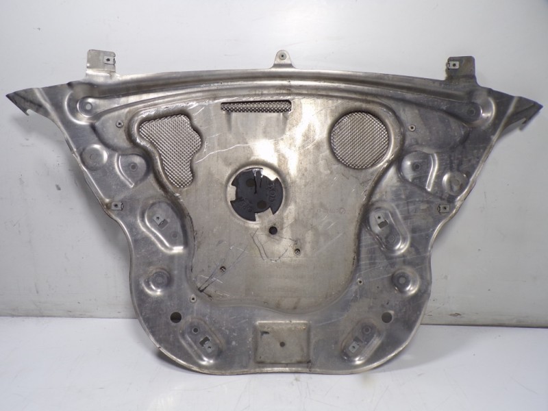 Recambio de cubrecarter para bmw serie 5 touring (f11) 520d xdrive referencia OEM IAM 31116777727 677772703 