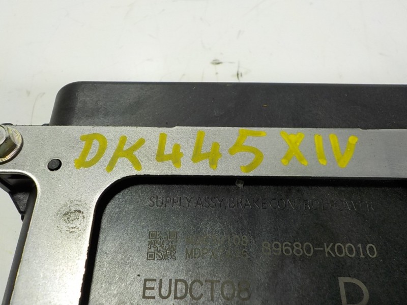 Recambio de modulo electronico para toyota yaris 1.5 vvti hev referencia OEM IAM 89680K0010 89680K0010 