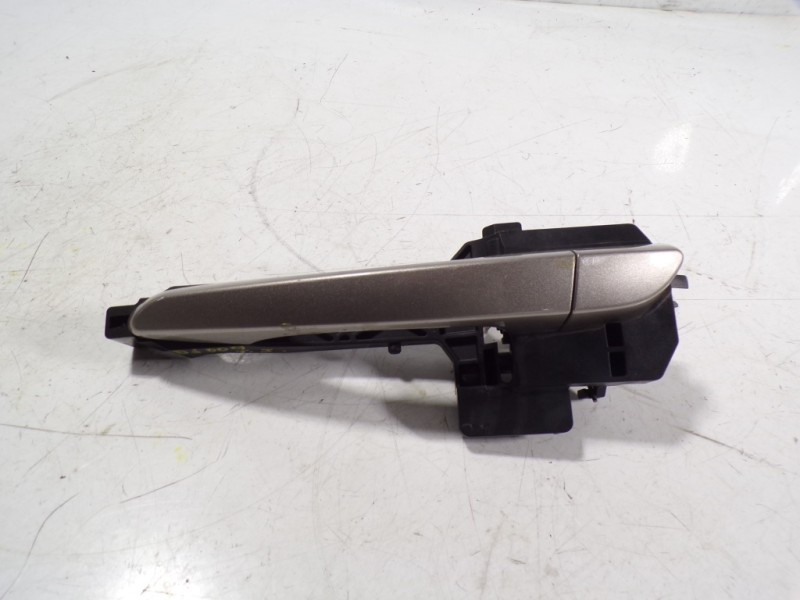 Recambio de maneta exterior trasera izquierda para hyundai tucson essence bluedrive 2wd referencia OEM IAM 83651D7000  