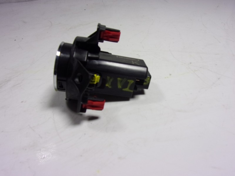 Recambio de conmutador de arranque para toyota c-hr 132 kw referencia OEM IAM 8961102112  