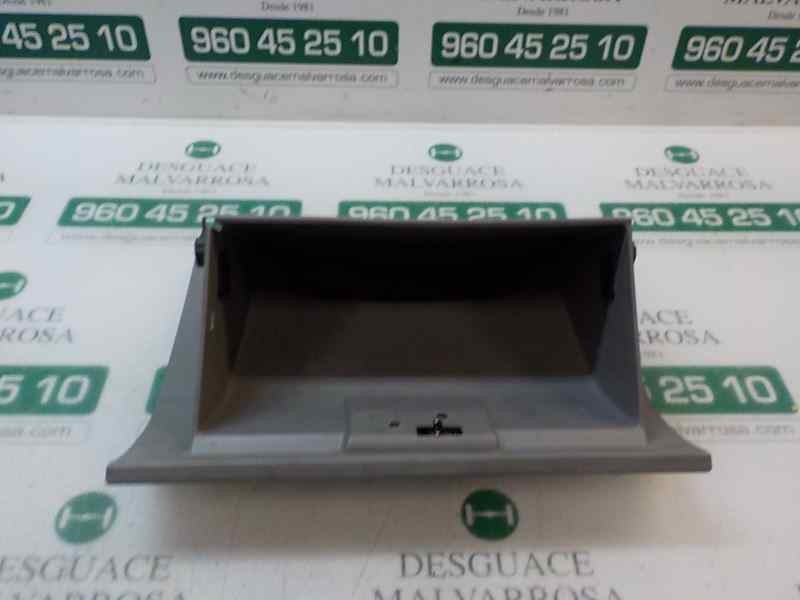 Recambio de guantera para kia carnival ii 2.9 cdri ex referencia OEM IAM   