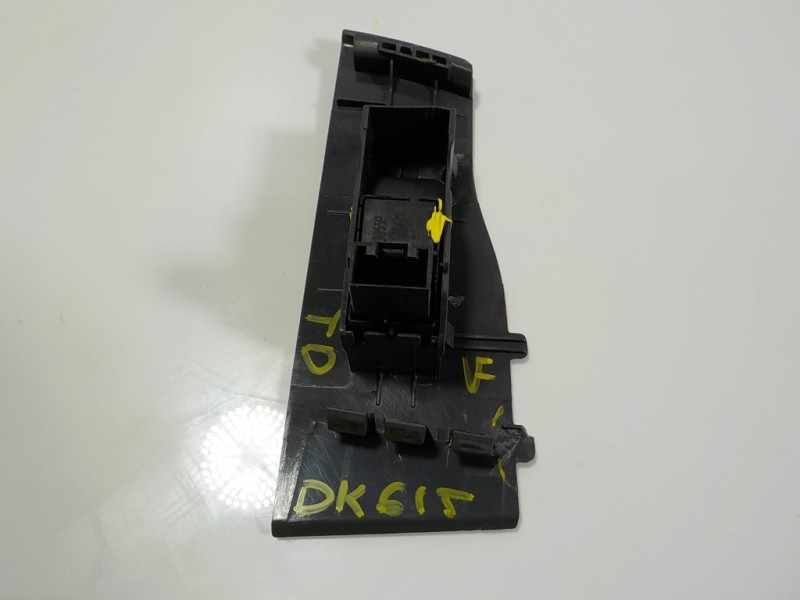 Recambio de mando elevalunas trasero derecho para volkswagen t-cross 1.0 tsi referencia OEM IAM 5G0959855PWHS 5G0959855P 