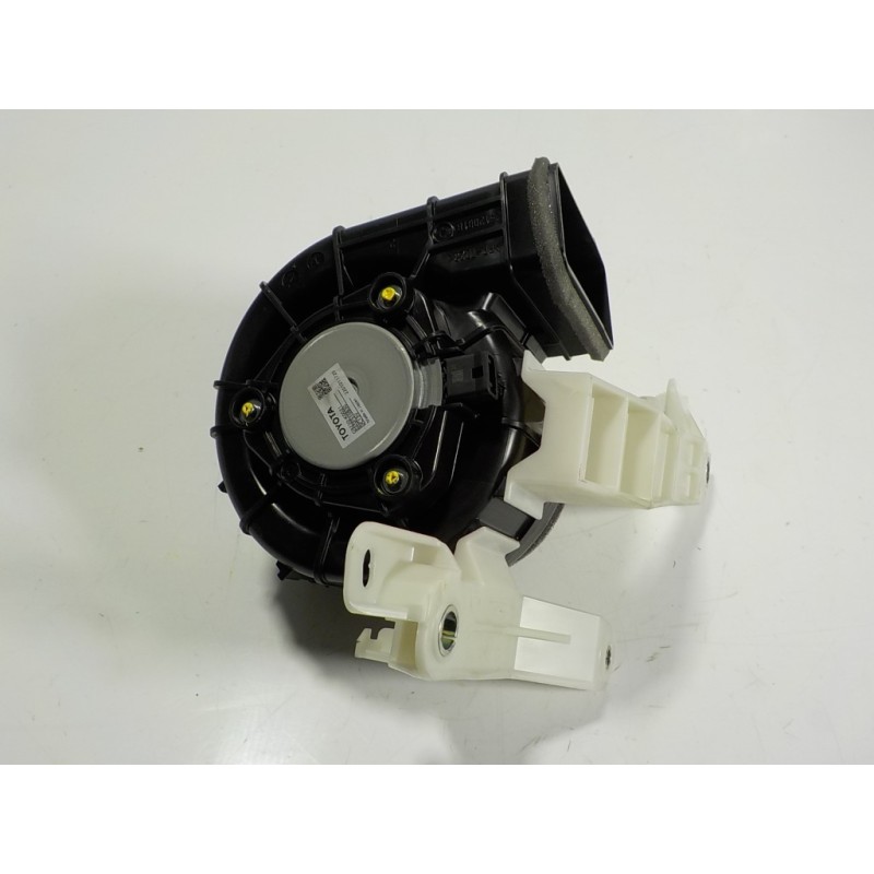 Recambio de motor calefaccion para toyota yaris 1.5 vvti hev referencia OEM IAM G9230K0021 G9230K0021 