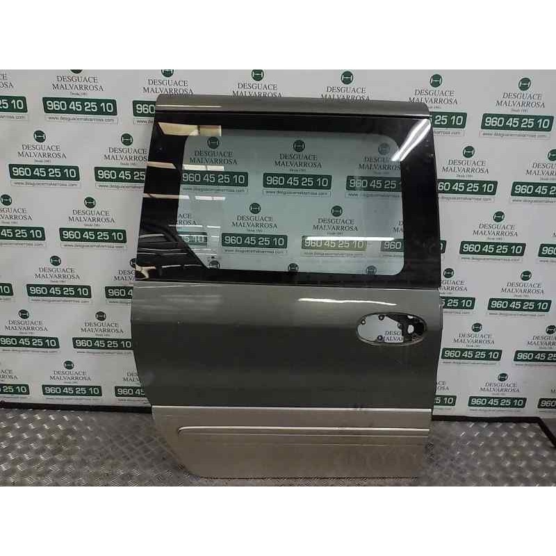 Recambio de puerta lateral derecha para kia carnival ii 2.9 cdri ex referencia OEM IAM   