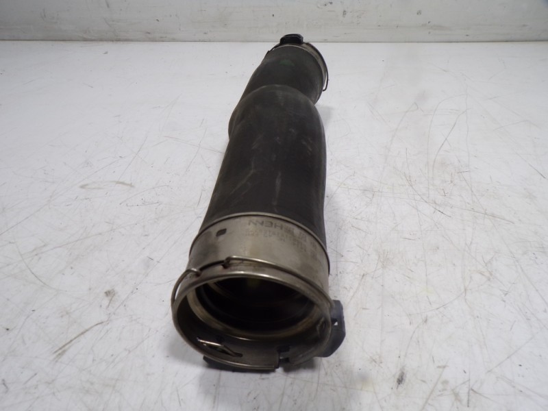 Recambio de tubo intercooler para bmw serie 5 touring (f11) 520d xdrive referencia OEM IAM 11617810614 521108A 