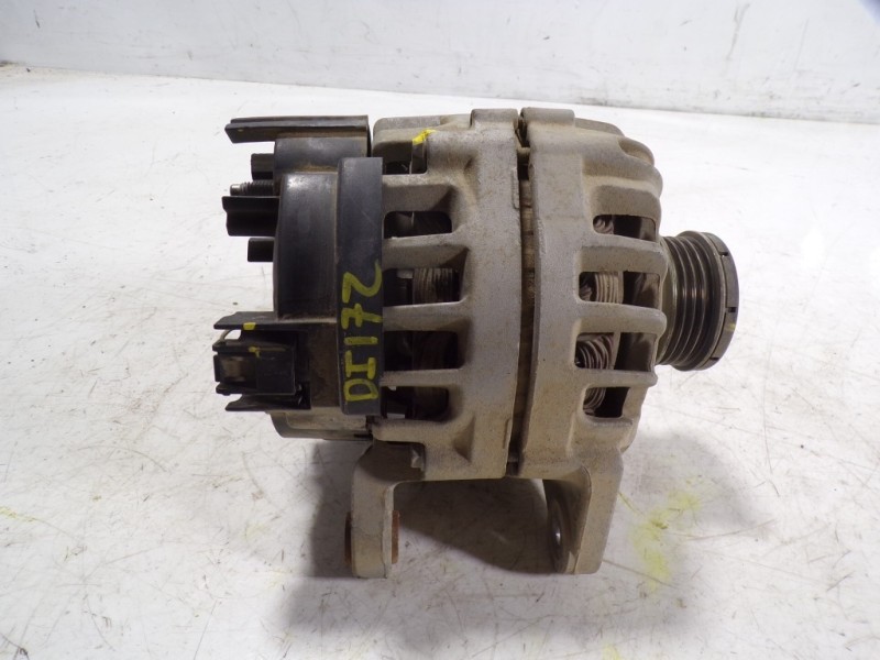 Recambio de alternador para dacia sandero 1.0 12v cat referencia OEM IAM 231000387R 231007582R 2710910A