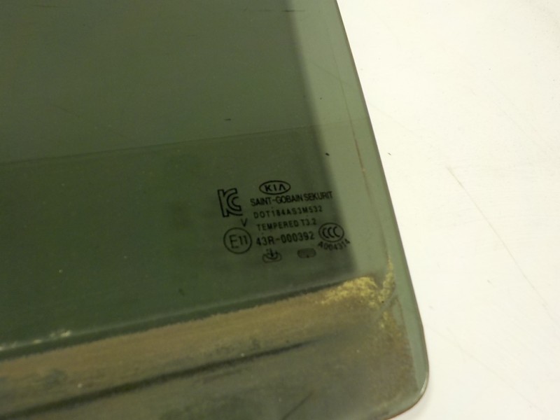 Recambio de cristal puerta trasero izquierdo para kia carens ( ) 1.7 crdi cat referencia OEM IAM 83410A4020  
