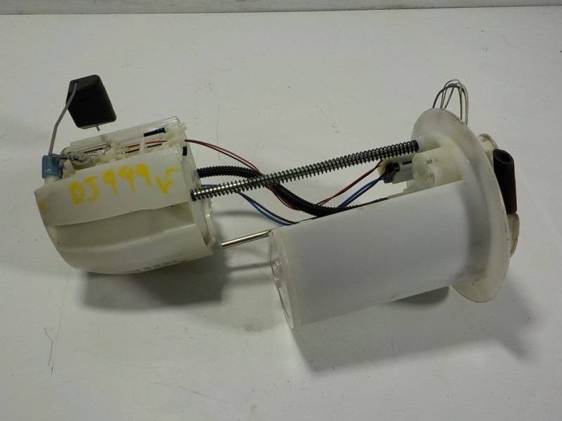 Recambio de aforador para toyota yaris hybrid active referencia OEM IAM 770200D161 777040D090 