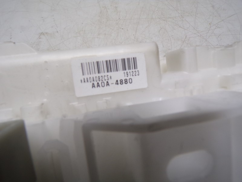 Recambio de caja reles / fusibles para suzuki vitara 1.4 16v boosterjet cat referencia OEM IAM  AA0A4880 