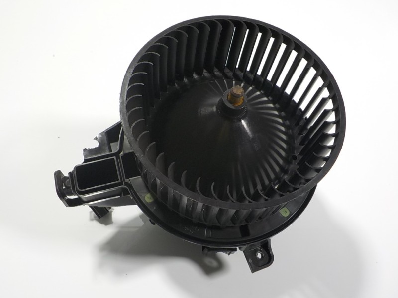 Recambio de motor calefaccion para volkswagen t-cross 1.0 tsi referencia OEM IAM 2Q1820021A 035807Q 