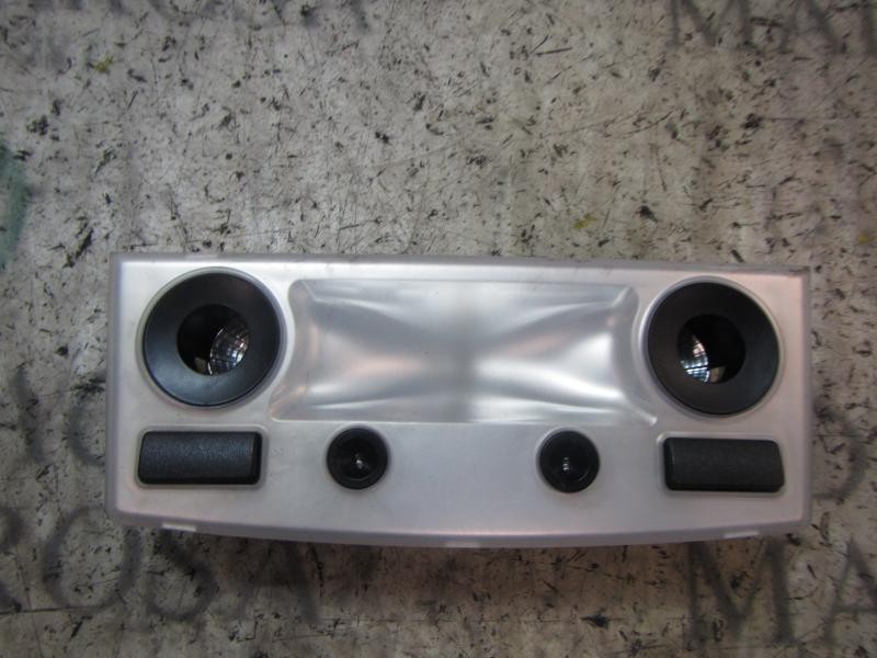 Recambio de piloto interior para bmw serie 5 berlina (e60) 530d referencia OEM IAM 63316962057  