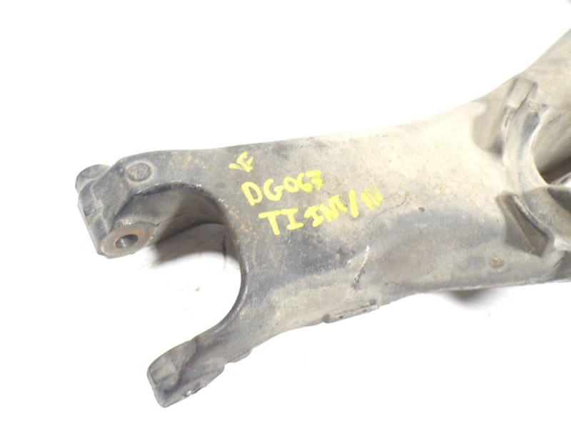 Recambio de brazo suspension inferior trasero izquierdo para volvo xc90 2.4 diesel cat referencia OEM IAM 31304152  