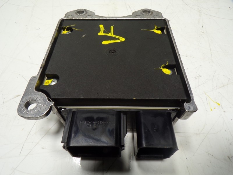 Recambio de centralita airbag para land rover discovery 2.7 td v6 cat referencia OEM IAM YWJ500363 NNW502436 