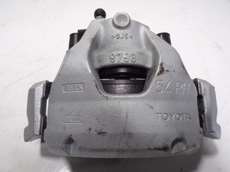 Recambio de pinza freno delantera derecha para toyota yaris 1.5 vvti hev referencia OEM IAM 47730K0030  