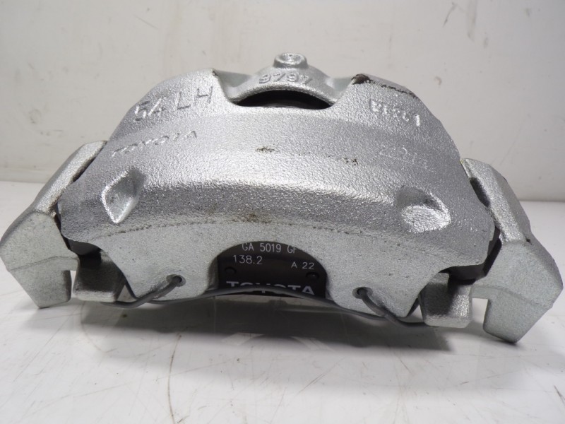 Recambio de pinza freno delantera izquierda para toyota yaris 1.5 vvti hev referencia OEM IAM 47750K0030  