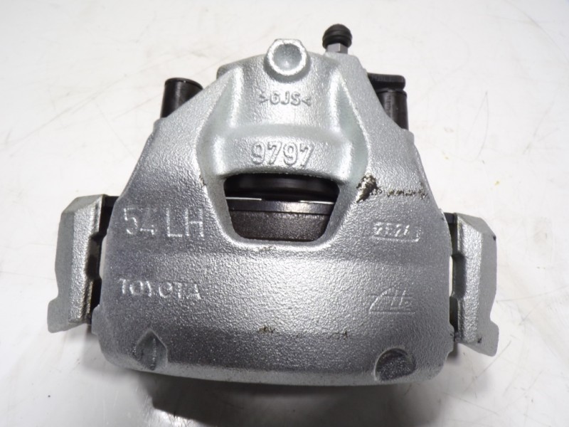 Recambio de pinza freno delantera izquierda para toyota yaris 1.5 vvti hev referencia OEM IAM 47750K0030  