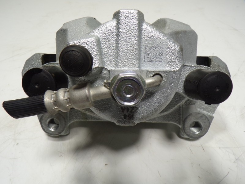 Recambio de pinza freno delantera izquierda para toyota yaris 1.5 vvti hev referencia OEM IAM 47750K0030  