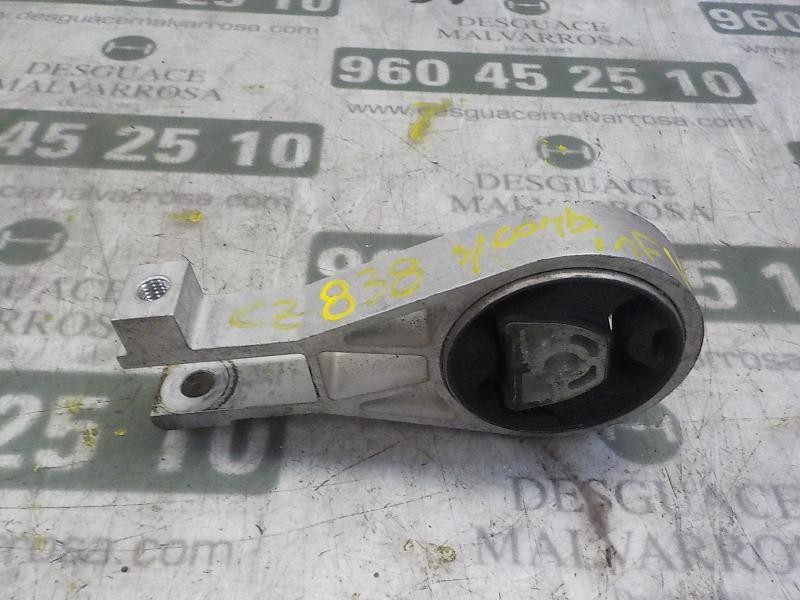 Recambio de soporte cambio para opel corsa e 1.4 referencia OEM IAM 55703436  