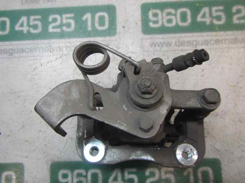 Recambio de pinza freno trasera derecha para kia rio drive referencia OEM IAM 583111WA30  
