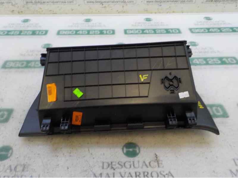 Recambio de guantera para hyundai i20 1.2 cat referencia OEM IAM 84510C8000TRY  