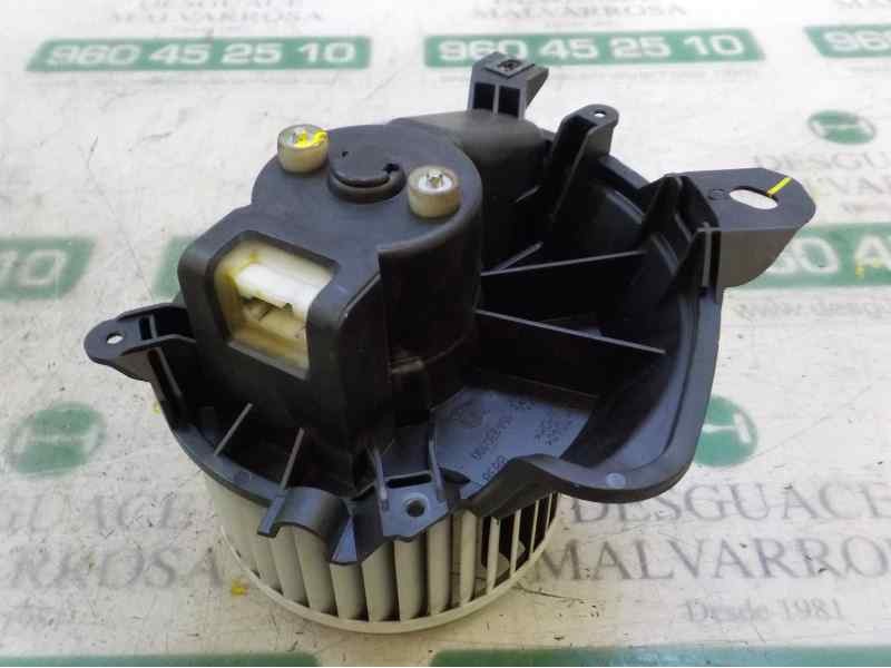 Recambio de motor calefaccion para fiat punto (199) 1.2 cat referencia OEM IAM 77364956 164230100 164230100