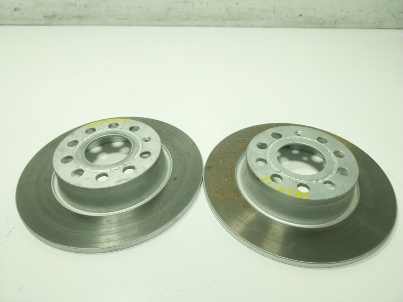 Recambio de disco freno trasero para cupra sportstourer (kl8, ku8, kud) 1.5 tsi phev referencia OEM IAM 5Q0615601D  