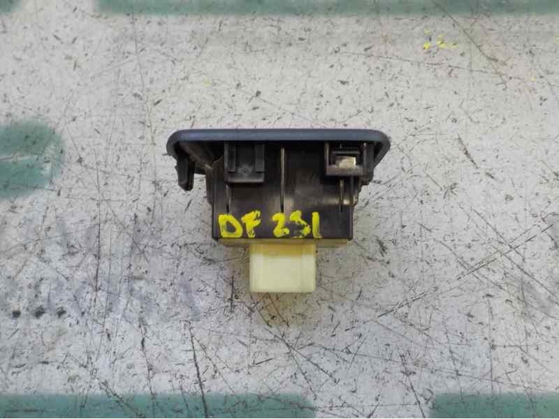 Recambio de mando elevalunas trasero derecho para renault kangoo 1.5 dci diesel fap referencia OEM IAM   