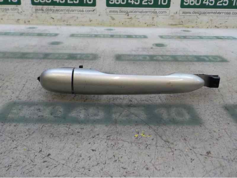 Recambio de maneta exterior delantera derecha para renault kangoo 1.5 dci diesel fap referencia OEM IAM   