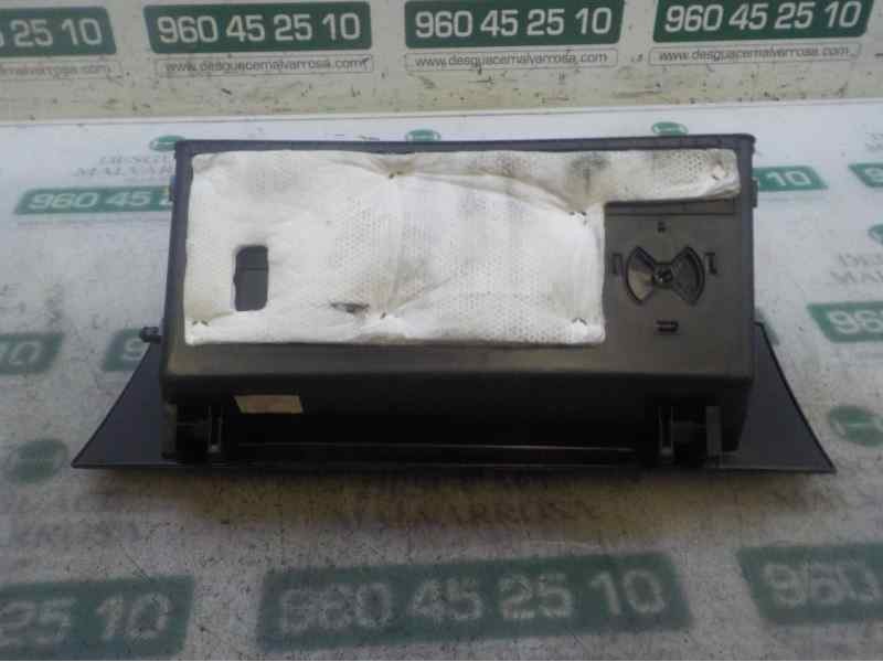 Recambio de guantera para hyundai i30 (gd) 1.4 crdi cat referencia OEM IAM 84510A6100RY  