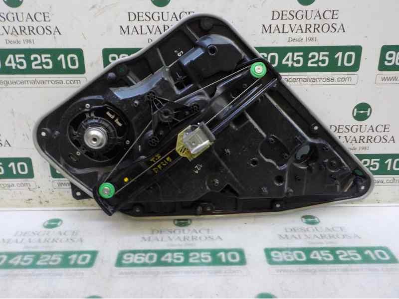 Recambio de elevalunas trasero izquierdo para mercedes-benz clase a (w176) 2.1 cdi cat referencia OEM IAM A1767303800  