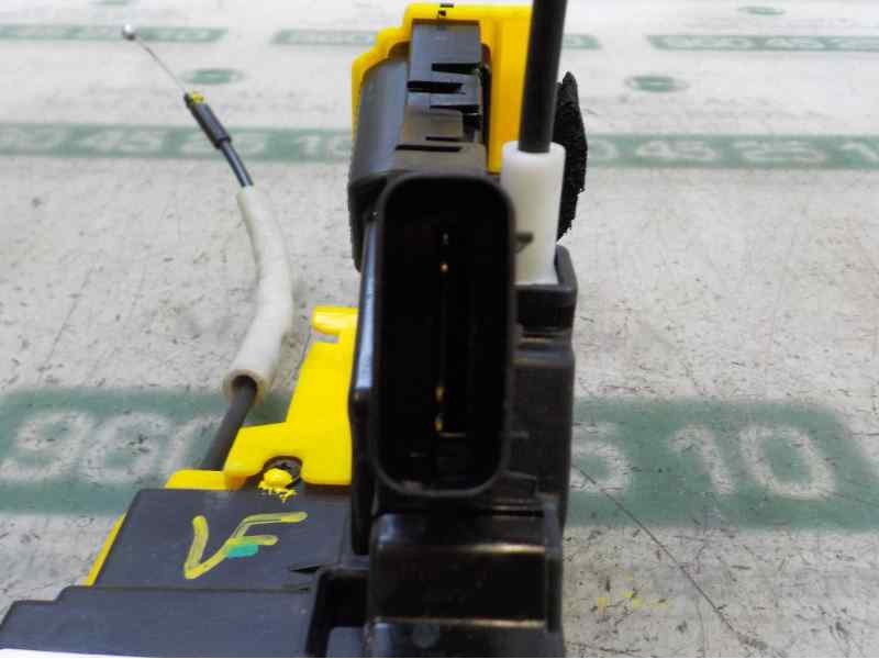 Recambio de cerradura puerta delantera derecha para kia cee´d 1.4 cat referencia OEM IAM 81320A2110  