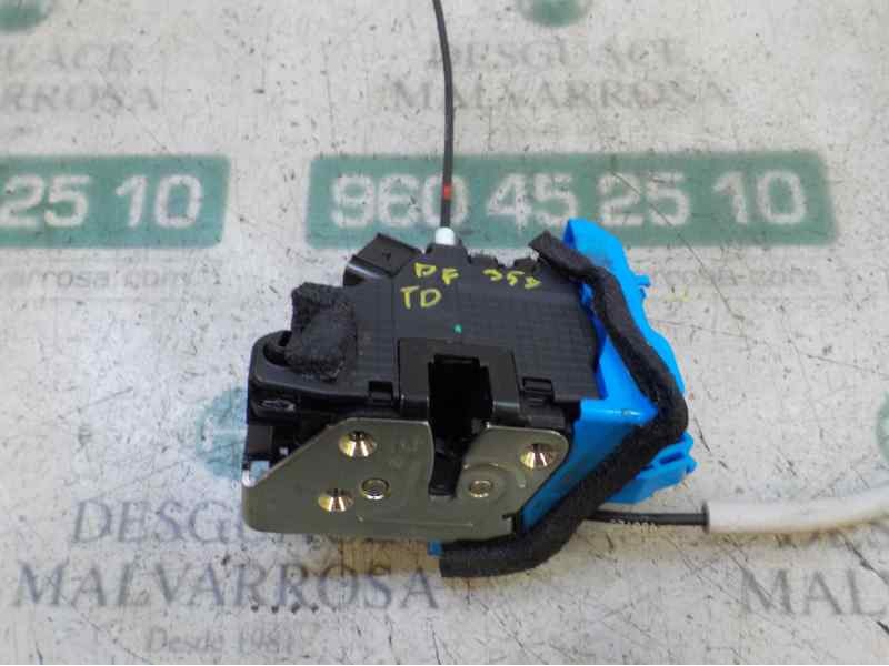 Recambio de cerradura puerta trasera derecha para kia cee´d 1.4 cat referencia OEM IAM 81420A2100  