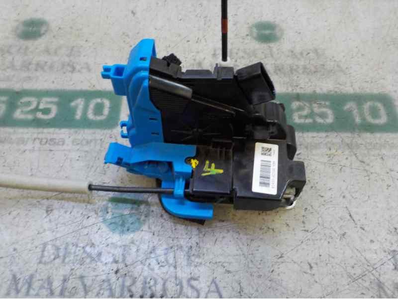 Recambio de cerradura puerta trasera derecha para kia cee´d 1.4 cat referencia OEM IAM 81420A2100  