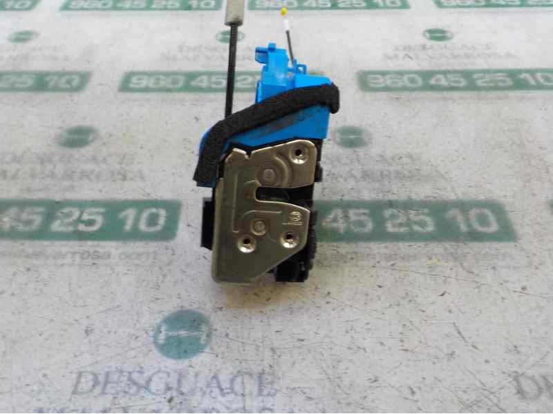 Recambio de cerradura puerta trasera izquierda para kia cee´d 1.4 cat referencia OEM IAM 81410A2100  